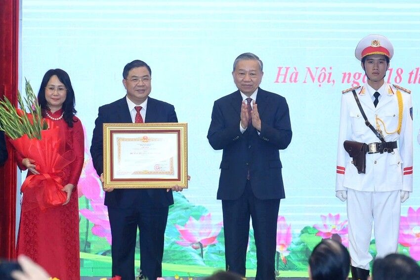 Kỷ niệm trọng thể 95 năm Ngày truyền thống Văn phòng Trung ương Đảng và Văn phòng cấp ủy