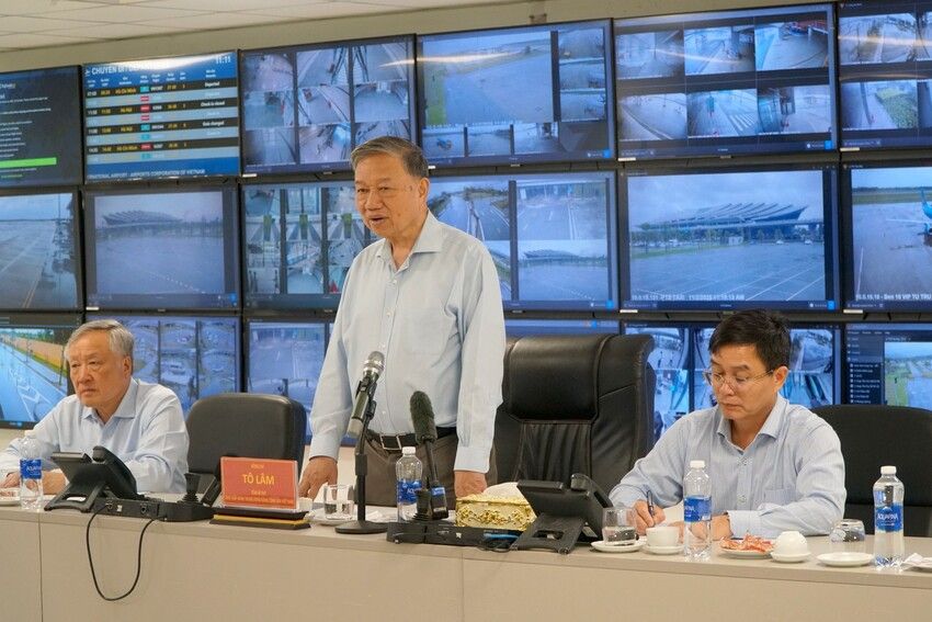 Tổng Bí thư: Không được chủ quan, lơ là, tiếp tục đặt nhiệm vụ trọng tâm về phòng, chống bão lũ