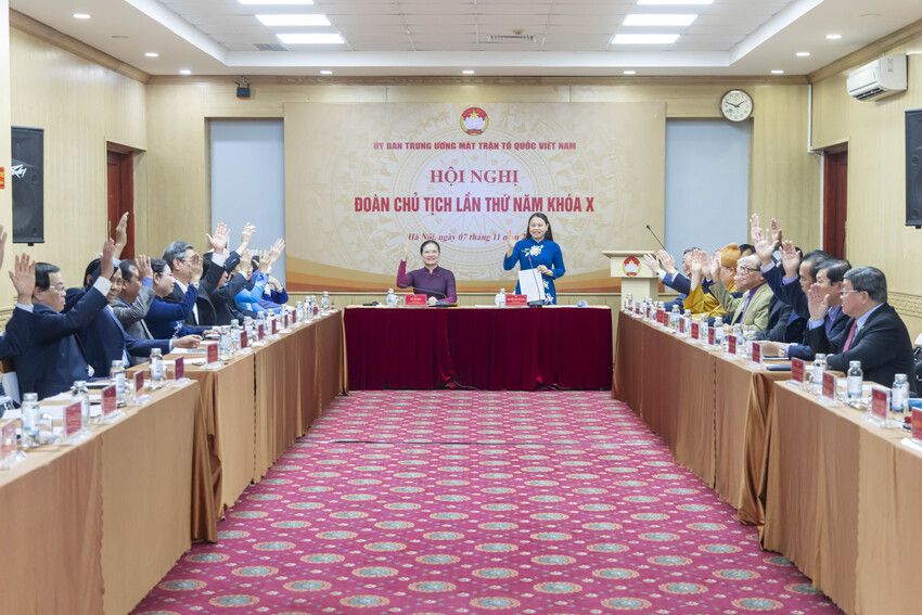 Hội nghị Đoàn Chủ tịch Ủy ban Trung ương MTTQ Việt Nam lần thứ năm, khóa X