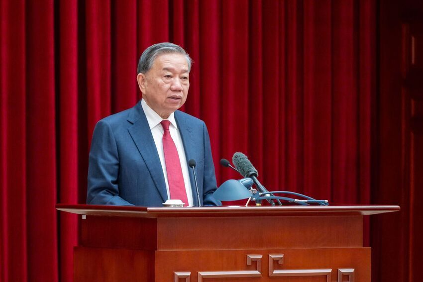 Tiếp tục tập trung thực hiện các nhiệm vụ, giải pháp nhằm bảo đảm thực hiện ở mức cao nhất mục tiêu tăng trưởng năm 2025, tạo đà vững chắc cho tăng trưởng bền vững ở mức 2 con số trong giai đoạn tới