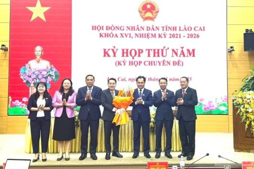 Đồng chí Nguyễn Tuấn Anh giữ chức Chủ tịch Ủy ban nhân dân tỉnh Lào Cai