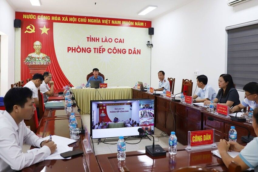 Về trách nhiệm của người đứng đầu cấp uỷ trong việc tiếp dân, đối thoại trực tiếp với dân và xử lý những phản ánh, kiến nghị của dân