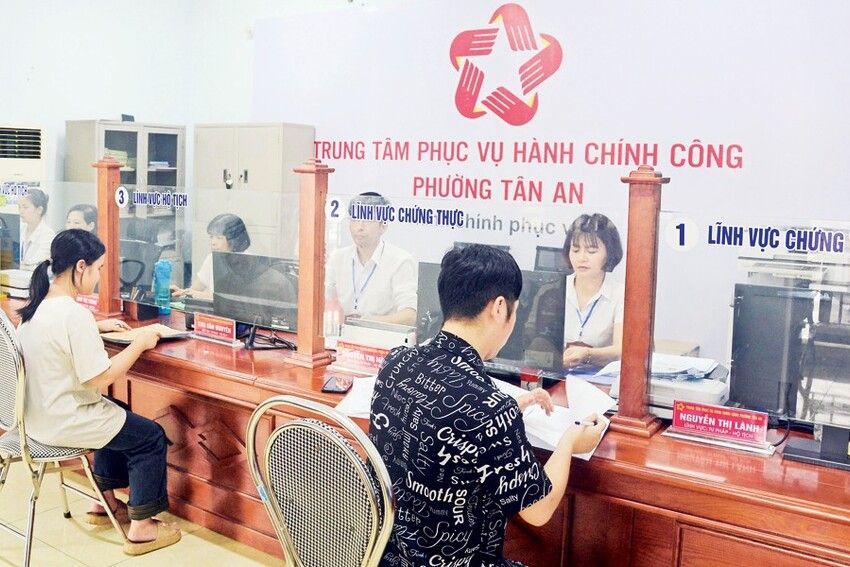 Kết luận của Bộ Chính trị, Ban Bí thư về tình hình, kết quả hoạt động của bộ máy hệ thống chính trị và chính quyền địa phương 2 cấp