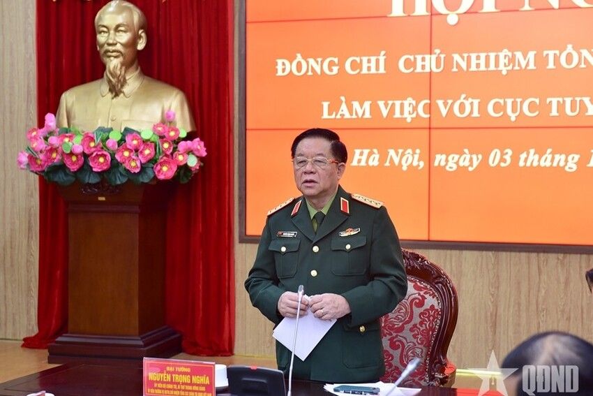 Đại tướng Nguyễn Trọng Nghĩa làm việc với Cục Tuyên huấn (Tổng cục Chính trị)