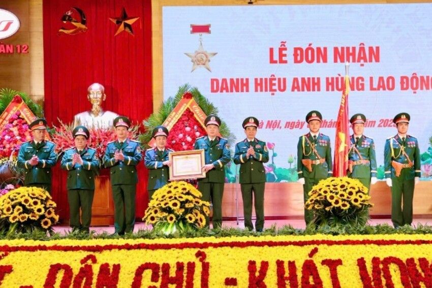 Binh đoàn 12 đón nhận danh hiệu Anh hùng Lao động