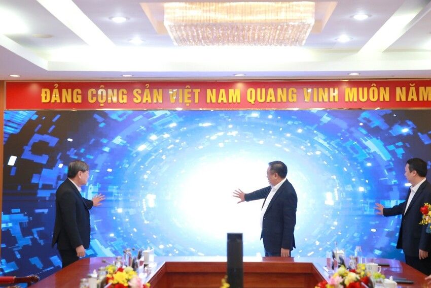 Ra mắt Trung tâm điều hành giám sát, kiểm tra trên môi trường số