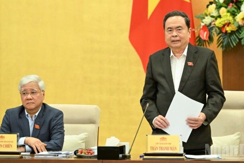 Kịp thời xem xét, quyết định nhiều vấn đề mới, chưa có tiền lệ