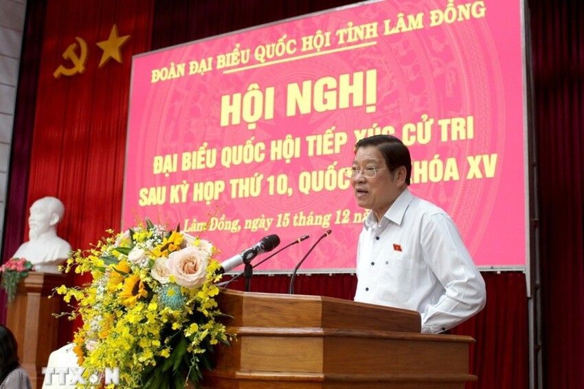 Trưởng Ban Nội chính Trung ương Phan Đình Trạc tiếp xúc cử tri tại Lâm Đồng