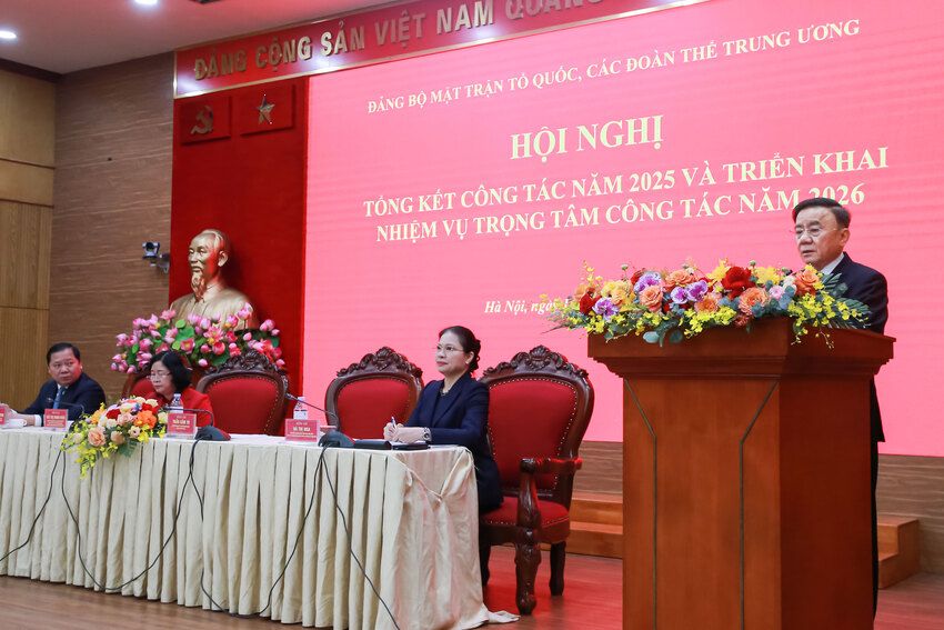 (Ảnh) Đồng chí Trần Cẩm Tú dự Hội nghị triển khai nhiệm vụ năm 2026 của Đảng bộ Mặt trận Tổ quốc, các đoàn thể Trung ương