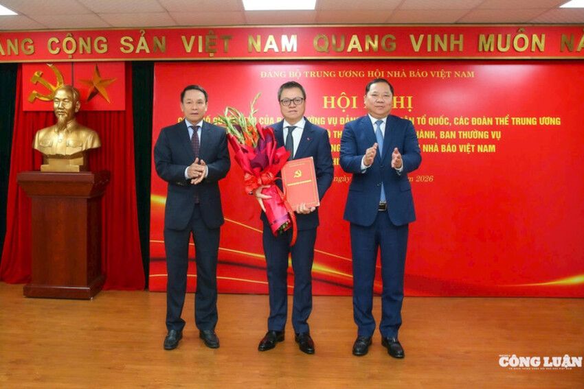 Công bố Quyết định chỉ định Bí thư Đảng ủy Trung ương Hội Nhà báo Việt Nam