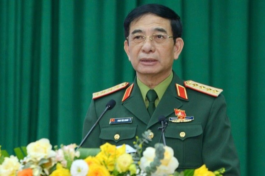 Đại tướng Phan Văn Giang biểu dương các lực lượng bắc cầu phao qua sông Lô