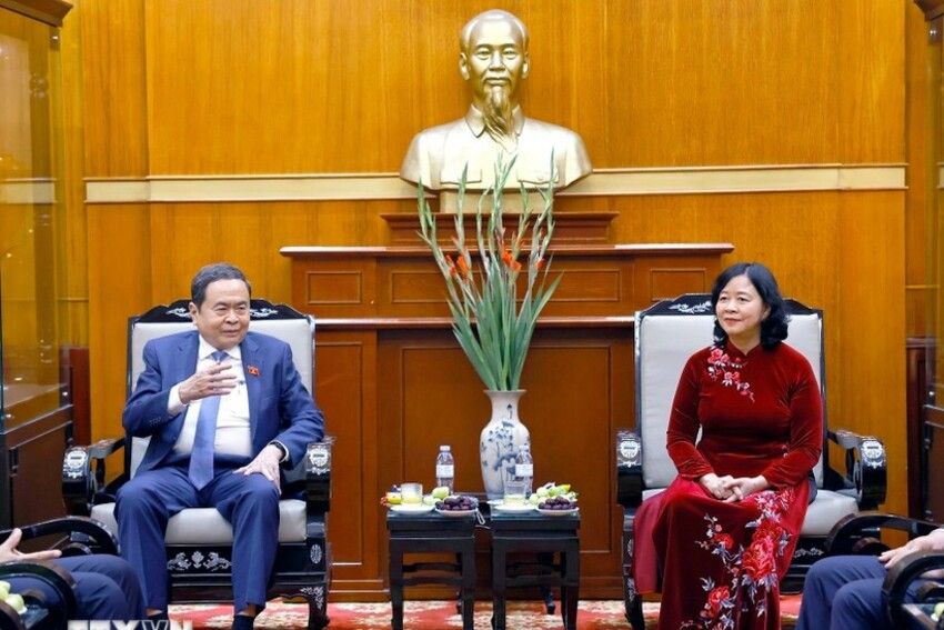 Chủ tịch Quốc hội Trần Thanh Mẫn thăm và chúc Tết Mặt trận Tổ quốc Việt Nam