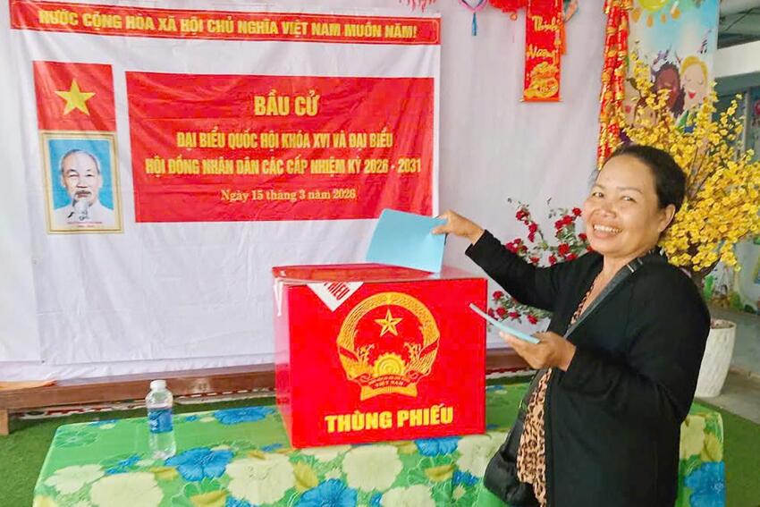 Cử tri An Giang tích cực đi bầu cử, nhiều địa phương đạt 100% cử tri tham gia