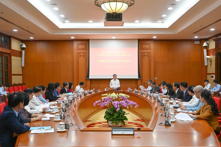 [Ảnh] Phiên họp thứ nhất Ban Chỉ đạo Trung ương về phát triển văn hoá Việt Nam