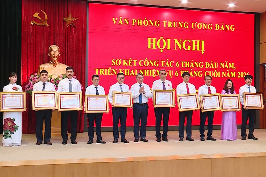 Văn phòng Trung ương Đảng: Đổi mới tư duy, tăng tốc chuyển đổi số, nâng cao chất lượng tham mưu chiến lược