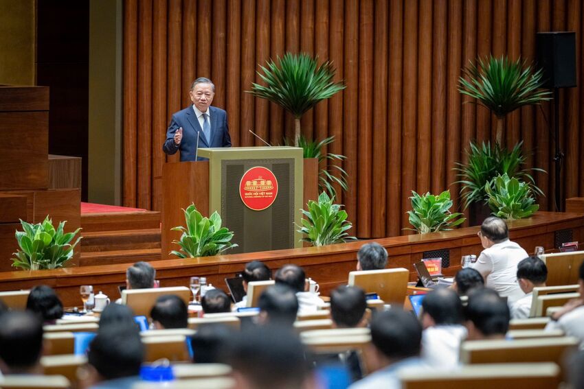 Kết luận của đồng chí Tổng Bí thư, Chủ tịch nước Tô Lâm tại Hội nghị toàn quốc sơ kết 1 năm 6 tháng triển khai thực hiện Nghị quyết số 57