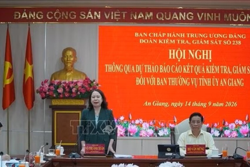 Tập trung nghiên cứu ban hành đề án xây dựng đội ngũ cán bộ