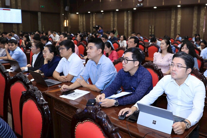 Hà Nội: Bảo đảm 100% cán bộ, đảng viên được học tập, quán triệt và triển khai nghị quyết