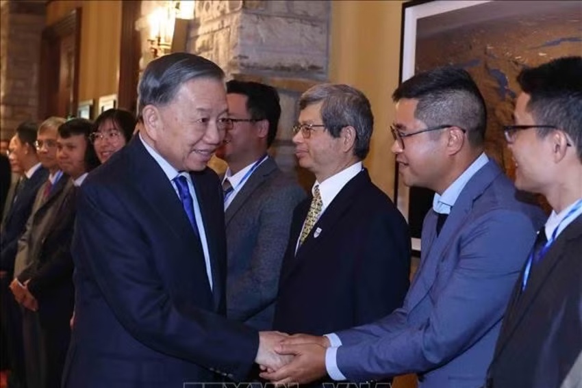 Tổng Bí thư, Chủ tịch nước Tô Lâm gặp Mạng lưới Chuyên gia và Nhà khoa học Việt Nam tại Canada