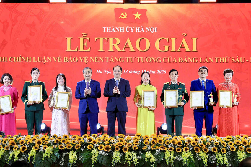 Hà Nội trao 126 giải thưởng Cuộc thi chính luận bảo vệ nền tảng tư tưởng của Đảng năm 2026