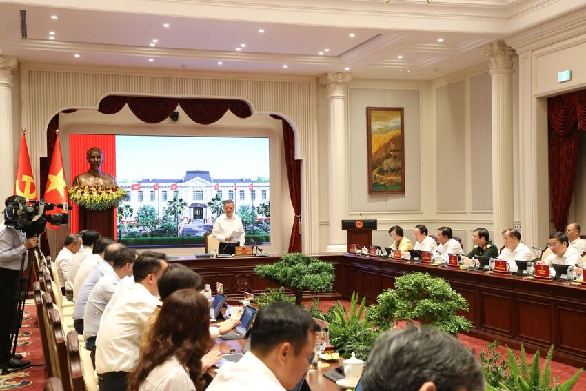 [Ảnh] Tổng Bí thư, Chủ tịch nước Tô Lâm chủ trì làm việc về Chiến lược quốc gia thu hút, trọng dụng và phát triển nhân tài