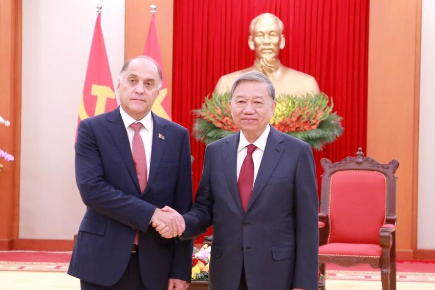 Ảnh: Tổng Bí thư Tô Lâm tiếp Thư ký Hội đồng An ninh quốc gia Belarus