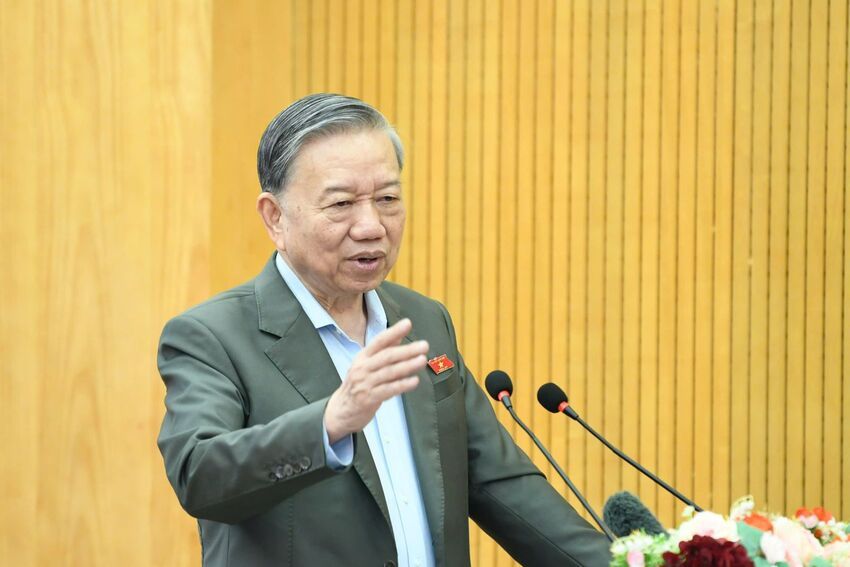 Ảnh: Tổng Bí thư Tô Lâm tiếp xúc cử tri 11 phường Hà Nội