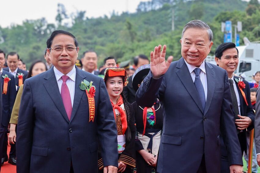 Tổng Bí thư dự khởi công đồng loạt các trường phổ thông nội trú liên cấp biên giới giai đoạn 2