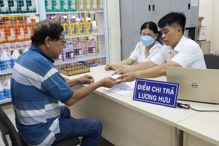 Bộ Nội vụ trả lời kiến nghị giảm tuổi nghỉ hưu với nghề giáo