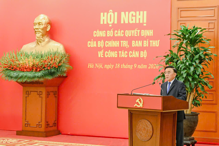 [Ảnh] Hội nghị công bố các Quyết định của Bộ Chính trị, Ban Bí thư về công tác cán bộ