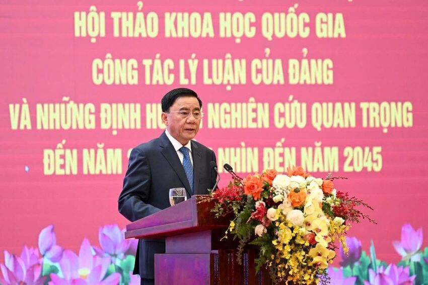 Tiếp tục thực hiện Nghị quyết số 37-NQ/TW của Bộ Chính trị khoá XI về công tác lý luận và định hướng nghiên cứu đến năm 2030