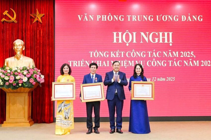 Ảnh: Văn phòng Trung ương Đảng tổng kết công tác năm 2025, triển khai nhiệm vụ công tác năm 2026
