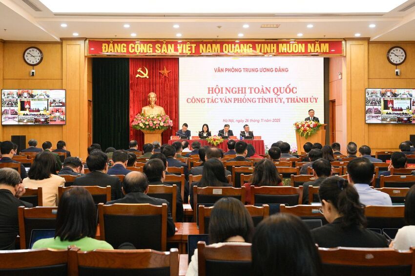 Ảnh: Hội nghị toàn quốc công tác Văn phòng tỉnh ủy, thành ủy năm 2025
