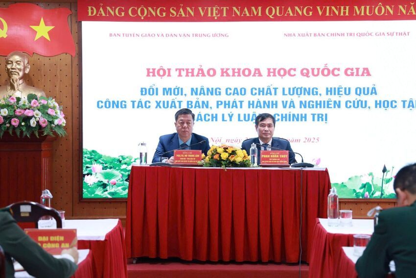 Đổi mới, nâng cao chất lượng, hiệu quả công tác xuất bản, phát hành và nghiên cứu, học tập sách lý luận, chính trị
