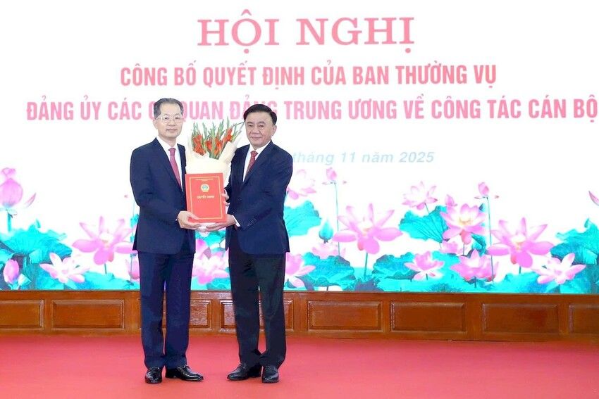 Đồng chí Nguyễn Văn Quảng giữ chức Bí thư Đảng ủy Tòa án nhân dân tối cao