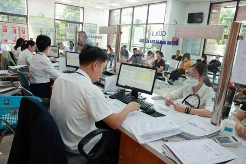 Quy chế làm việc mẫu của Ủy ban nhân dân xã, phường, đặc khu