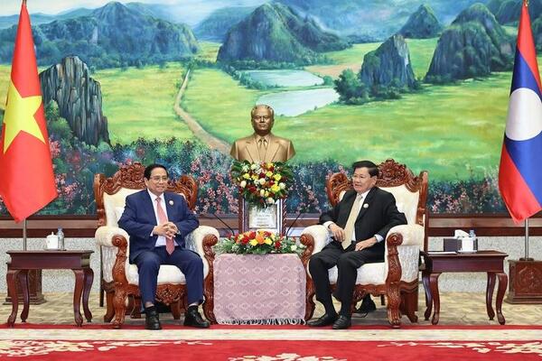 Thủ tướng Phạm Minh Chính hội kiến Tổng Bí thư, Chủ tịch nước Lào