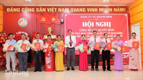 Khánh Bình thành lập mới 13 chi, đảng bộ cơ sở