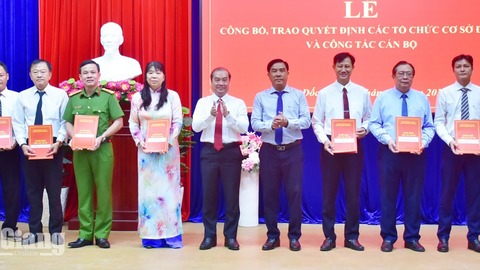 Châu Đốc thành lập mới và tổ chức lại 38 chi, đảng bộ