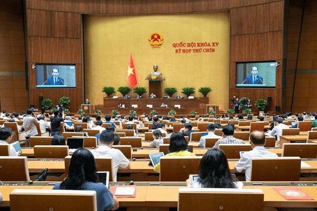 Cần thể chế hóa đầy đủ "cơ chế đặc biệt về nhập quốc tịch" theo Nghị quyết 57-NQ/TW