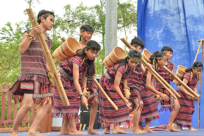 Công tác dân tộc tại tỉnh Bà Rịa - Vũng Tàu:  thành tựu, thách thức và giải pháp trong thời gian tới