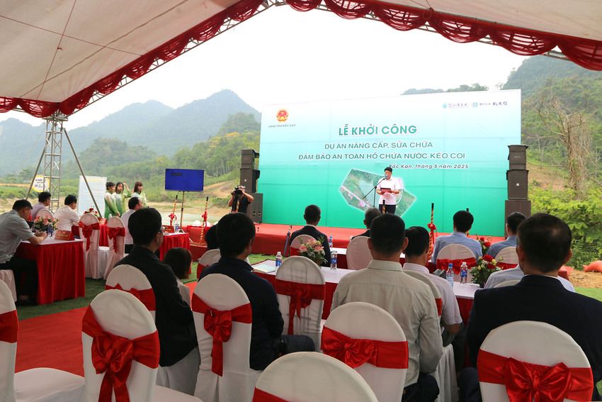 Chủ tịch UBND tỉnh Nguyễn Đăng Bình dự Lễ khởi công Dự án nâng cấp, sửa chữa đảm bảo an toàn hồ chứa nước Kéo Coi