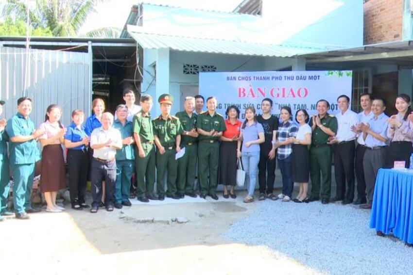 “Xóa nhà tạm, nhà dột nát” đảm bảo an cư cho người dân Bình Dương