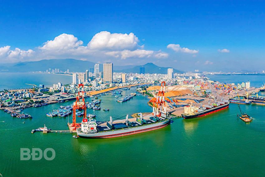 Nỗ lực với tinh thần khẩn trương, nghiêm túc, trách nhiệm