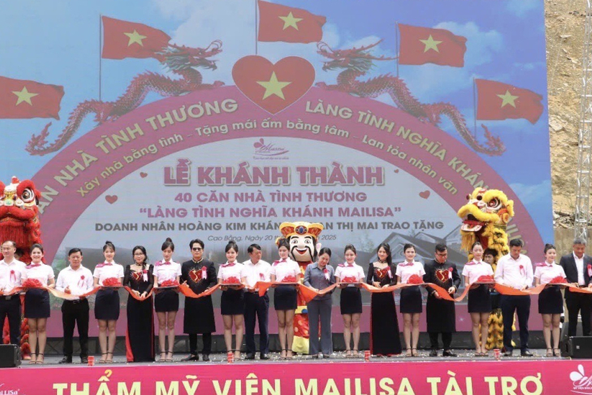 Khánh thành 40 nhà tình thương tại xóm Bản Riềng, xã Sơn Lộ (Bảo Lạc)