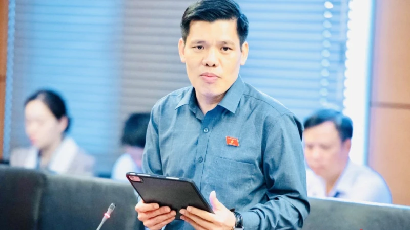 Trao quyền cho chủ đầu tư phải đi cùng  “hàng rào” do luật đặt ra