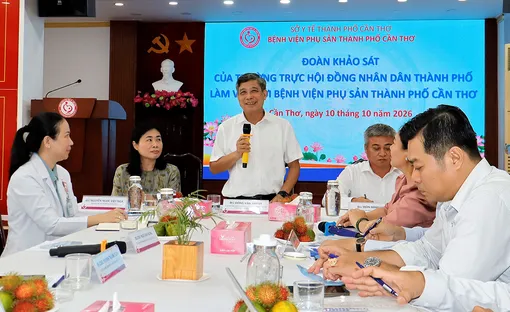 Thường trực HĐND thành phố khảo sát tình hình thực hiện chính sách bảo hiểm y tế và dân số tại Bệnh viện Phụ sản TP Cần Thơ 
