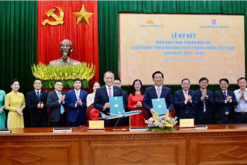 UBND tỉnh Đắk Nông và Tổng Công ty Hàng không Việt Nam ký kết biên bản thỏa thuận hợp tác giai đoạn 2025 – 2030