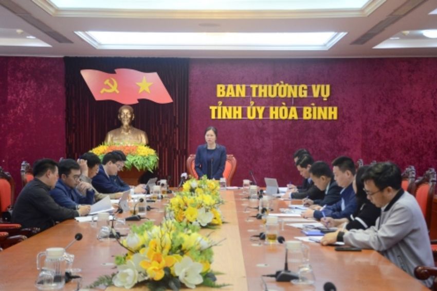 Đồng chí Phó Bí thư Thường trực Tỉnh ủy làm việc với các cơ quan chuyên trách tham mưu, giúp việc Tỉnh ủy