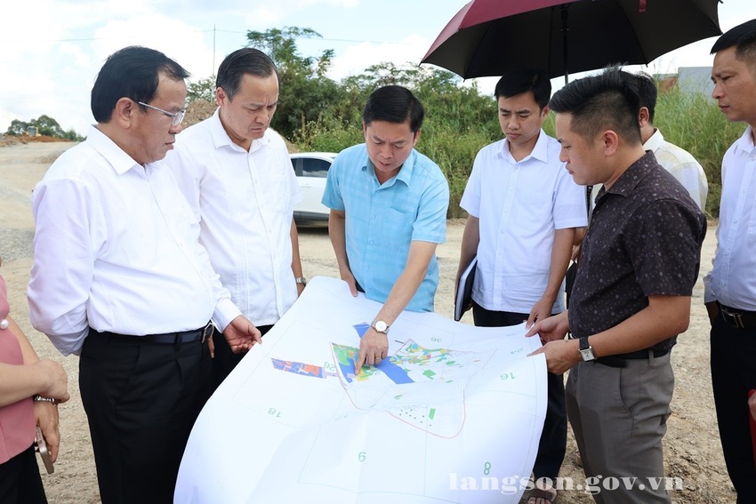 Lãnh đạo UBND tỉnh kiểm tra tình hình thực hiện Dự án Khu đô thị mới Mai Pha, Dự án đường Lý Thái Tổ kéo dài và khu dân cư, tái định cư thành phố Lạng Sơn